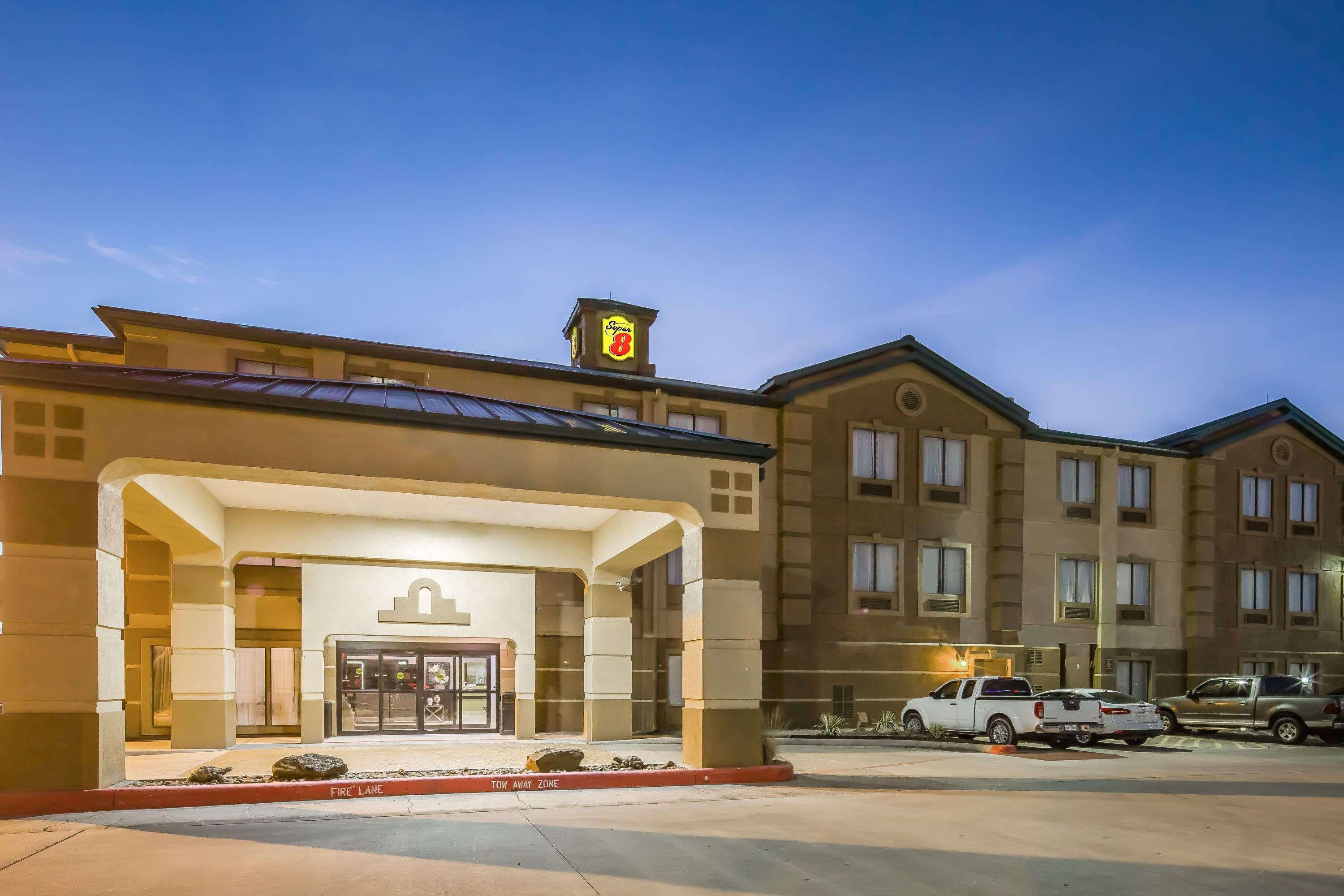 Super 8 By Wyndham Port Arthur/Nederland Area Hotel Exterior foto